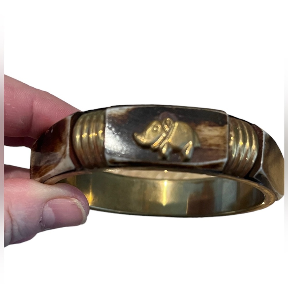 VINTAGE ORNATE BRASS CUFF BRACELET
